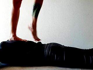 Trampling Belly Dominatrix Nika Walks on Slave's Belly
