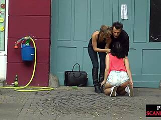 Бујна Немица бицевана и понижавана напољу пре јахања курца!