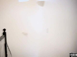 Pipper Peri Performs Deepthroat Blowjobs On Big Cocks