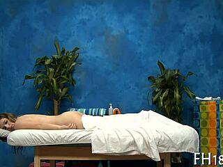 Sexy 18 Year Old Girl Enjoys Intimate Moments