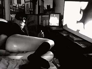 i fist my ass in the dark