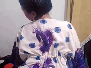 Latina amateur seeks man for blowjob pleasure