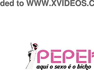 Damn! Vivi Guedez Oficial Checks Out Rental Apt for Action!