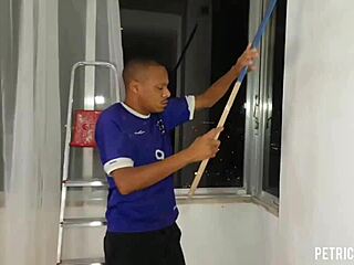 Gifted Painter with 25cm Cock