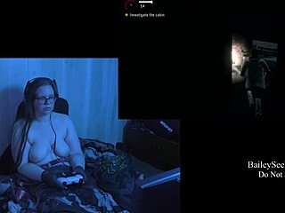 Üppiges Naturtitten-Babe spielt Alan Wake Teil 7 geil mit sich rum