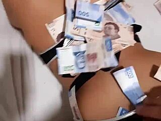 I'm looking for a woman to fuck for money in CDMX!