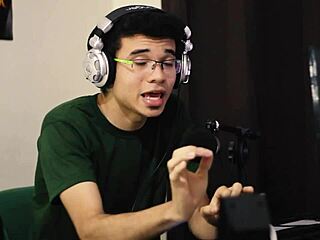 a thirsty succubus reacts to itadaki seieki