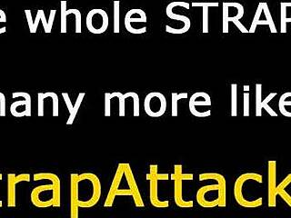 Holčičin těsný anál fisting v cosplayi