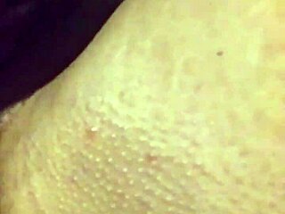 I suck on that pussy so good.