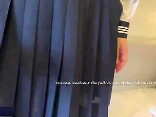 와, 무수정 도쿄 유니폼 미녀들이 털보지에 크림 로드 받네!