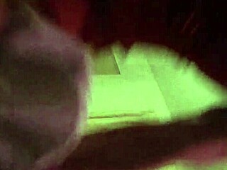 Η Maritza δείχνει γιγαντόκωλο σε χαλαρή κουβέντα