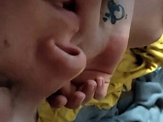 Passeggiata tra le Mie Grandi Tette Naturali