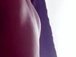 Chatting with mature colombian friend on whatsapp