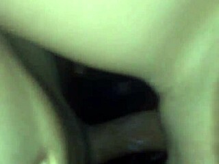 Gostosa Gets Fucked Publicly Outdoors in Hardcore Action!