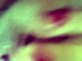 Chatting with mature colombian friend on whatsapp