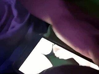 Give a handjob to the Chilean cock