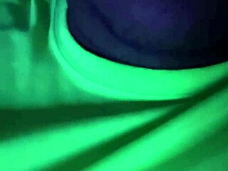 Give a handjob to the Chilean cock