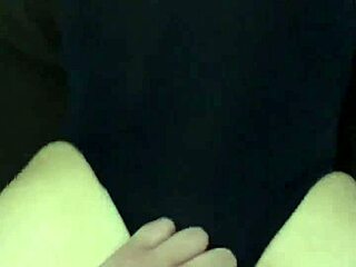 I chat on Messenger with my niece and fuck her deliciously in homemade Mexican action.