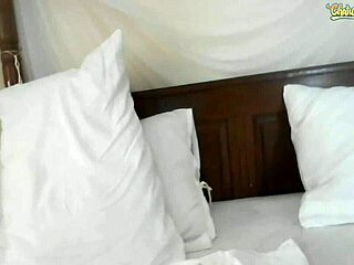 Can you handle this huge tits slim ebony body on webcam?