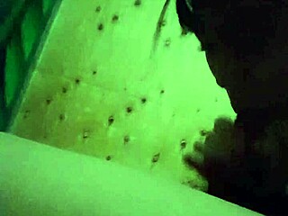 em gái bé 15p chưa ra, but girlfriend gives blowjob to big cock