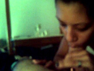 Argentinian girl from Flores gives amazing blowjob!