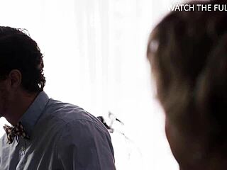 Секси пума Dee Williams язди доведения си син в дива странична акция