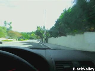 picking up ebony teen for quick street casting