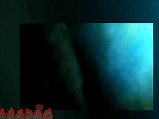 Latinalainen bebé alusvaatteissa: haluutko perseeseen panon ja suukuuman?