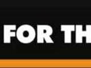 Развратна мацка Макарена Луис жадува за твоя кур вътре в нея!