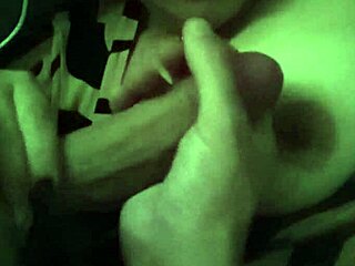 사촌 동생 깨워서 완전 세게 박아버림