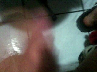 Mandingo Shoots Huge Cum Load On Babe