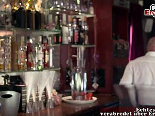 Festa Sexual Alemã Vira Gangbang Selvagem Amador com Swingues Europeus Fodendo Duro