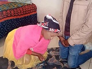 Lilpuddingbowls stars in a wild homemade banging scene. Big assets and raw action unfold.