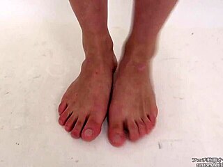 asian girls show feet in sole fetish