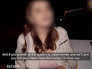 Deviante - Roșcata cu țâțe mari Mina Von D suge și înșală pentru bani.