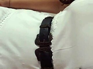 Dan�ando Dances Wild in Red Panties