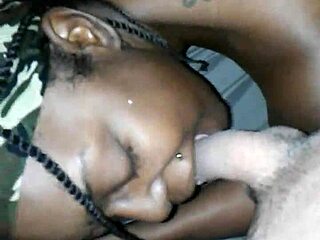 i love this interracial ebony milf. black mama amateurs turn me on.