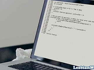 Min Lesbo Stepmor Tribber med Tenåring 18+ie Føles Så Sensuelt