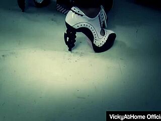 Vicky Vette's Passionate Blowjob Climax