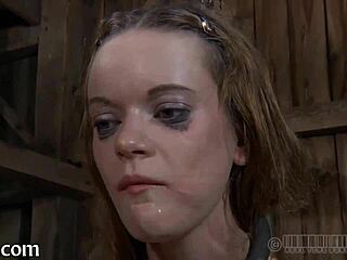 הצלפה קשה משאירה את היפהפיה רועדת במפגש ברוטלי