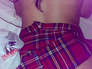 Latina amateur couple practices in a motel room