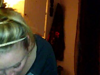 chelsey deepthroats big cock in homemade video?