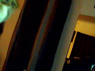 chelsey deepthroats big cock in homemade video?
