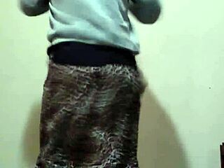 Intensiv gaysex med monsterkukar som exploderar i passion