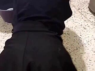 Mi Hermanastra Hace Limpieza Me La Cojo En El Piso Antes De Que LLegue Mi Mamá Me Dice Que No Quiere Sexo Casero Mexicano