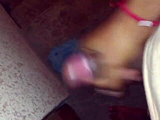 Masturbándome Mientras Nadie Está