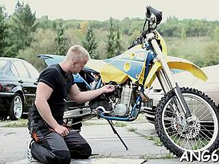 Dissolute Licie C Sucks and Rides Big Prick Hard in Doggystyle