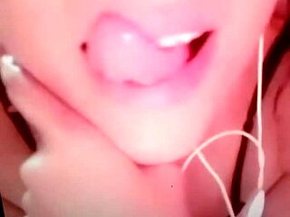Capturing intimate moments with a promiscuous girl on webcam