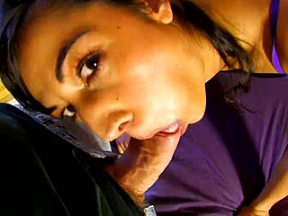 such a hot and welcoming neighbor around