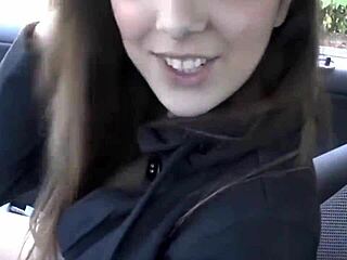 Teen Hure Lilly Lil Am Strassenrand Gefickt